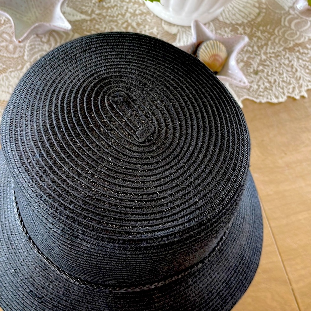 Hat - Picture 2 of 7